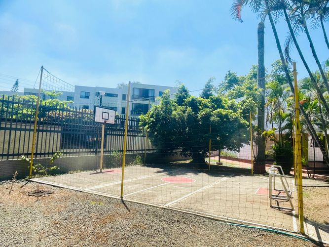 Apartamento de 3 alcobas en venta en Multicentro, Cali, 92 m² · foto 21 de 24
