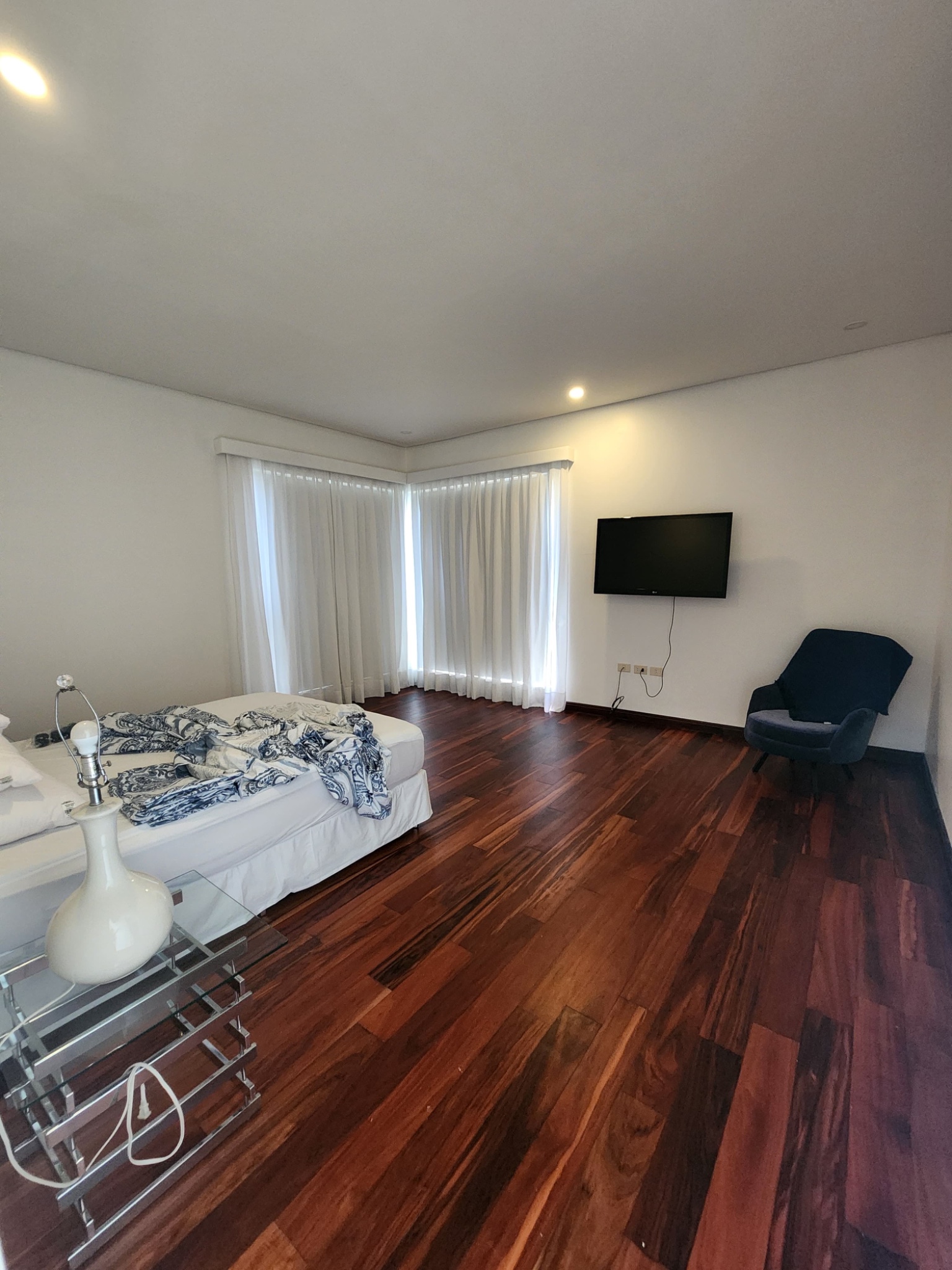 Casa en alquiler en Los Laureles, Asunción — foto 3