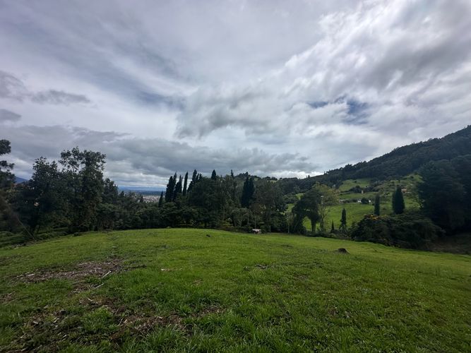Lote en venta en Sindamanoy, Chía, 13100 m² · foto 2 de 24