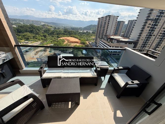 Apartamento en venta en Cañaveral, Floridablanca · foto 2 de 20