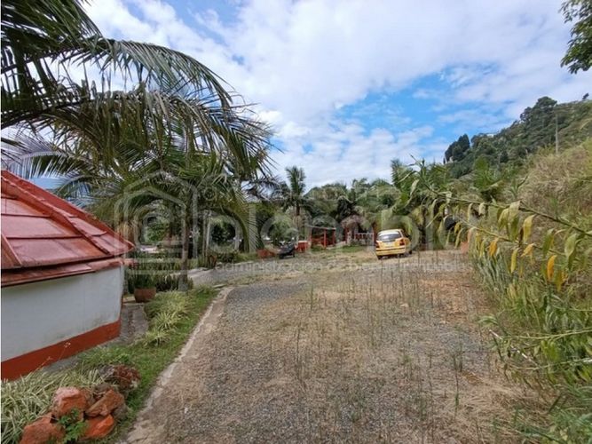 Finca en venta en La Tablaza, La Estrella, 200 m² · foto 3 de 24