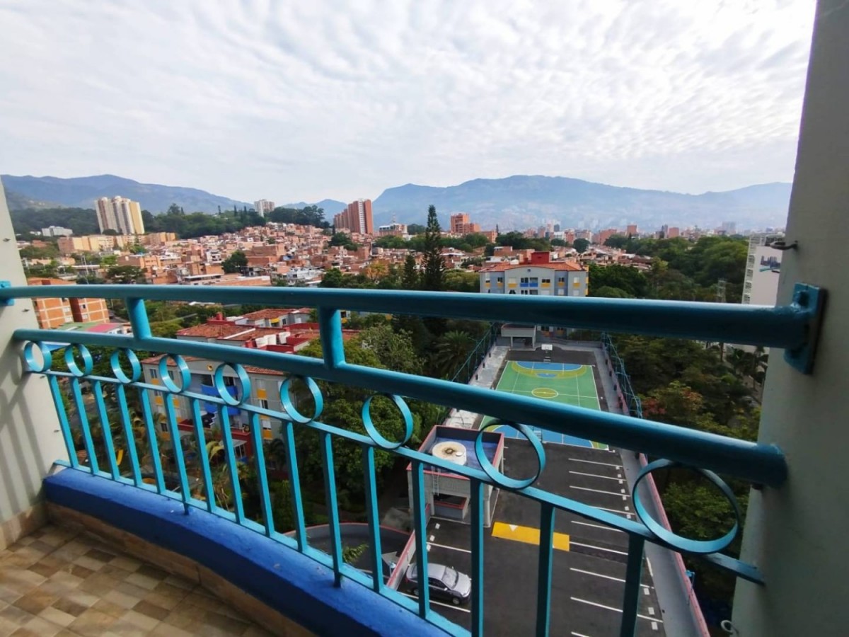 Apartamento en arriendo en Belén, Medellín · foto 9 de 21