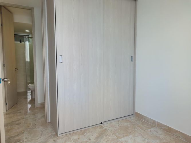 Apartamento de 2 alcobas en venta en Guabinas, Yumbo, 75 m² · foto 2 de 13