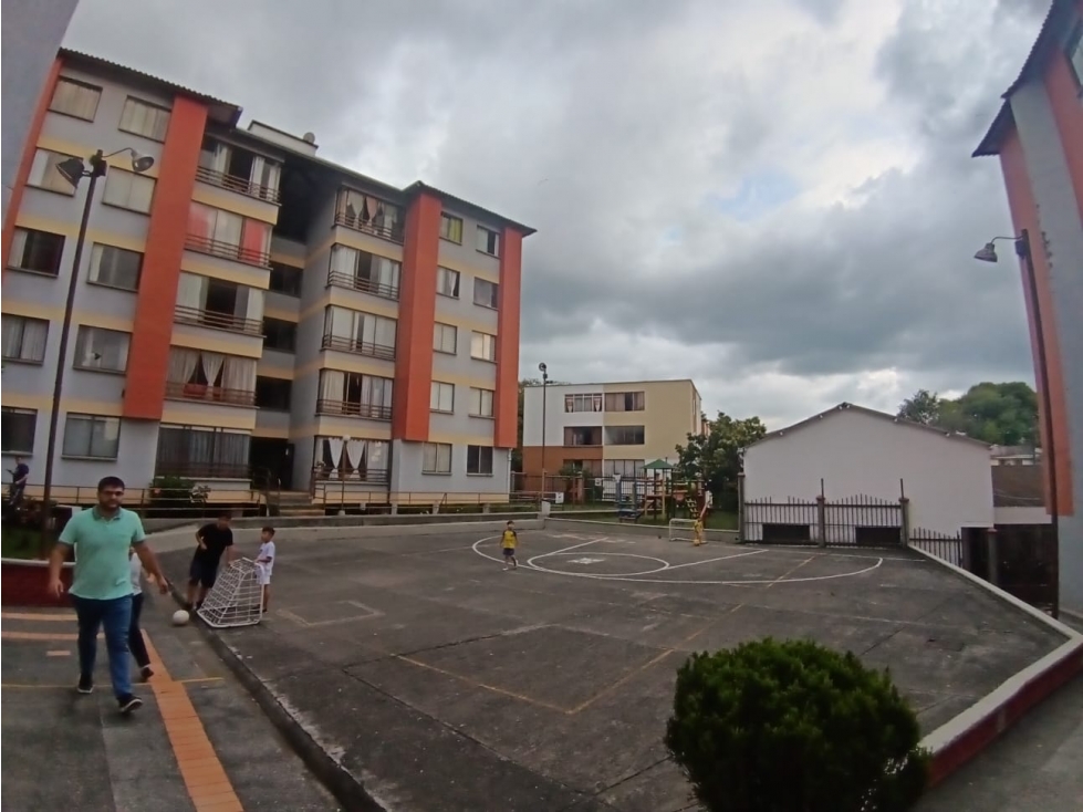 Apartamento en venta en Bloques Yulima, Armenia · foto 2 de 18