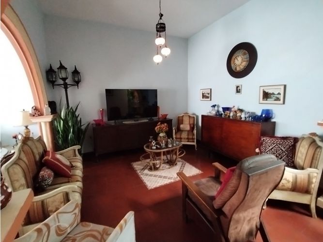 Casa de 7 alcobas en venta en Barrio Nuevo, Palmira, 240 m² · foto 2 de 24