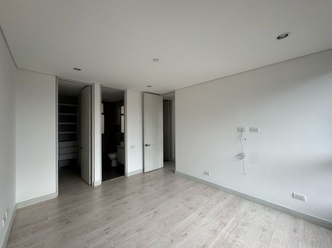 Apartamento de 2 alcobas en arriendo en Loma Del Esmeraldal, Envigado, 85 m² · foto 14 de 20