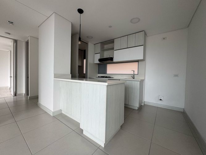 Apartamento de 2 alcobas en arriendo en Loma Del Esmeraldal, Envigado, 85 m² · foto 17 de 20