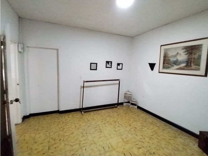 Casa de 7 alcobas en venta en Barrio Nuevo, Palmira, 240 m² · foto 13 de 24