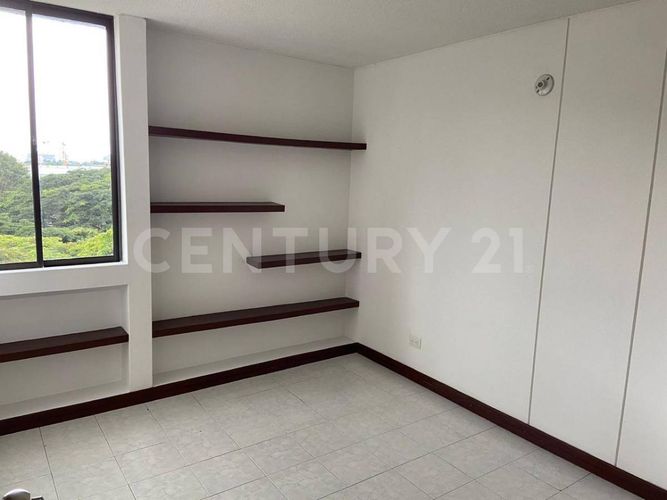 Apartamento de 4 alcobas en venta en Cuarto De Legua - Guadalupe, Cali, 120 m² · foto 9 de 15