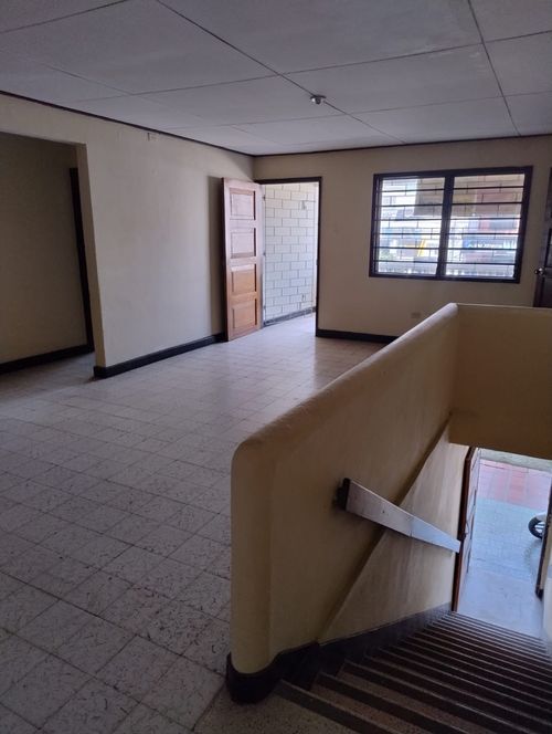 Casa de 7 alcobas en arriendo en Republica Del Libano, Cartagena, 220 m² · foto 2 de 15