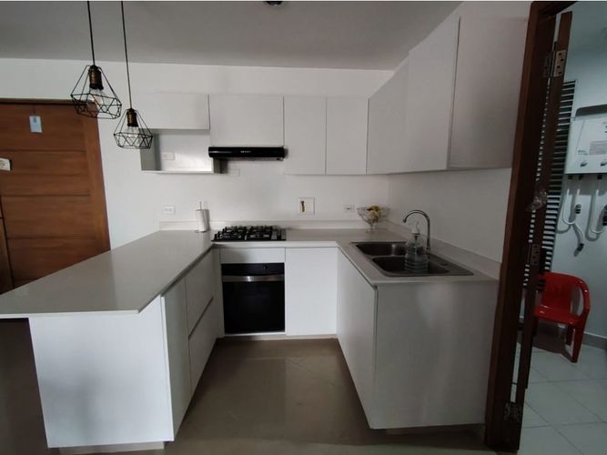 Apartamento de 3 alcobas en venta en Caminos De La Romeria, Sabaneta, 121 m² · foto 4 de 24