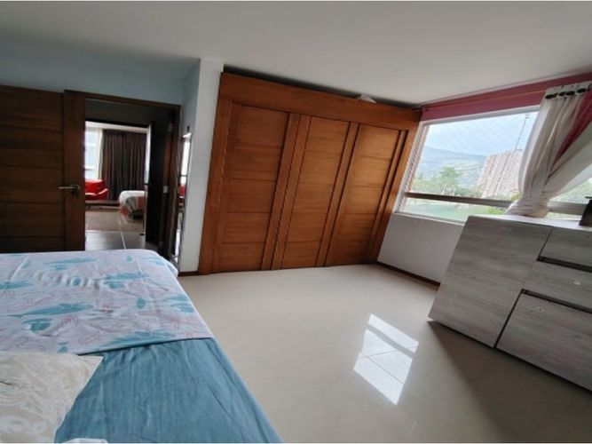 Apartamento de 3 alcobas en venta en Caminos De La Romeria, Sabaneta, 121 m² · foto 10 de 24