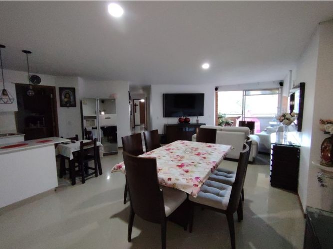 Apartamento de 3 alcobas en venta en Caminos De La Romeria, Sabaneta, 121 m² · foto 20 de 24