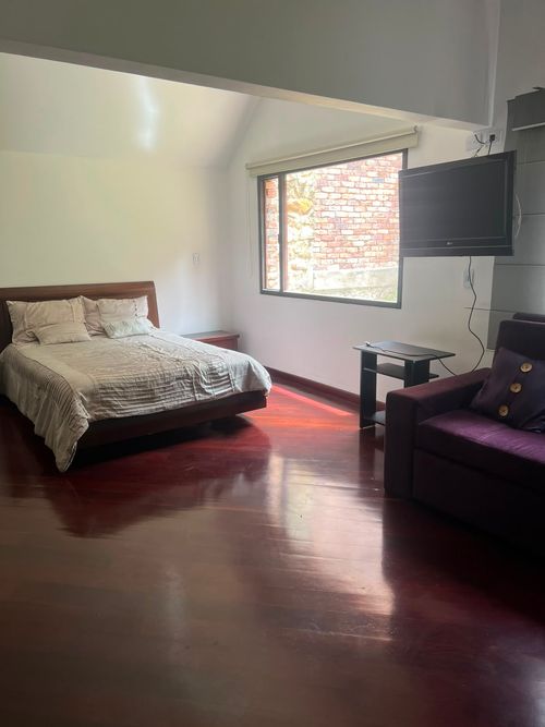 Casa de 4 alcobas en venta en San Jose De Bavaria, Bogotá, 350 m² · foto 24 de 24