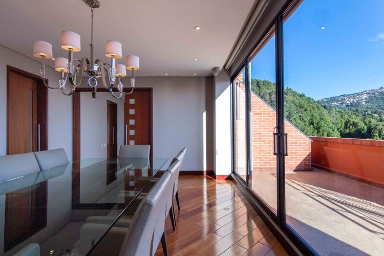 Apartamento de 5 alcobas en venta en Santa Barbara Alta, Bogotá, 530 m² · foto 22 de 24
