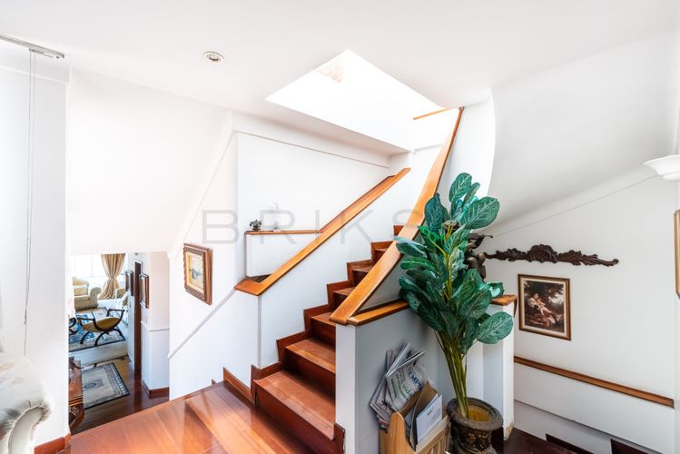 Apartamento de 4 alcobas en venta en Rincon Del Chico, Bogotá, 230 m² · foto 9 de 16