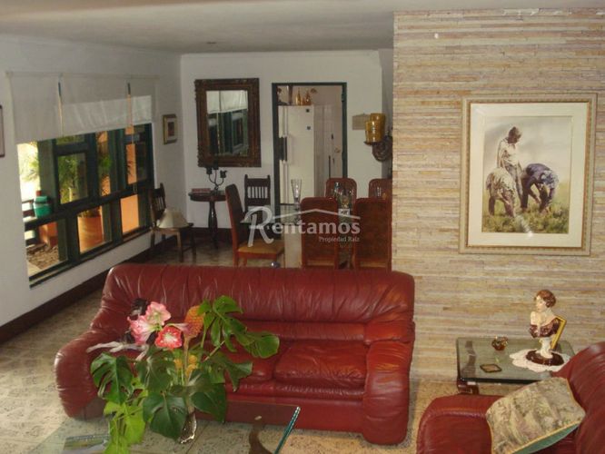 Casa de 3 alcobas en venta en Loma De Las Brujas, Envigado, 550 m² · foto 5 de 18