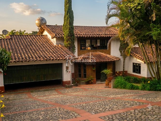 Casa de 3 alcobas en venta en Loma De Las Brujas, Envigado, 550 m² · foto 18 de 18