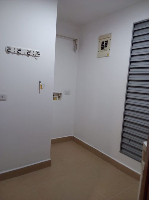 Apartamento de 3 alcobas en arriendo en Las Lomitas, Sabaneta, 110 m² · foto 3 de 16