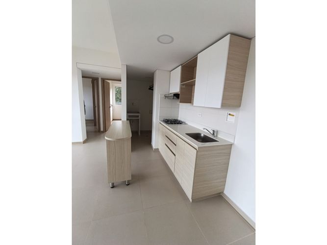 Apartamento de 2 alcobas en arriendo en Barro Blanco, Medellín, 65 m² · foto 2 de 8