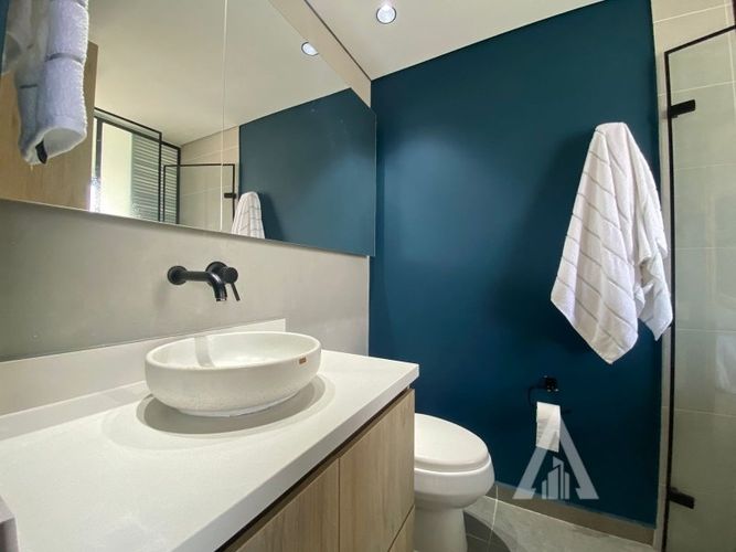 Apartamento de 3 alcobas en arriendo en Granizal, Medellín, 111 m² · foto 7 de 24