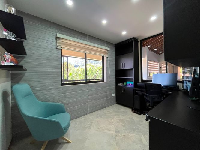 Casa de 6 alcobas en venta en Escobero, Envigado, 700 m² · foto 8 de 20