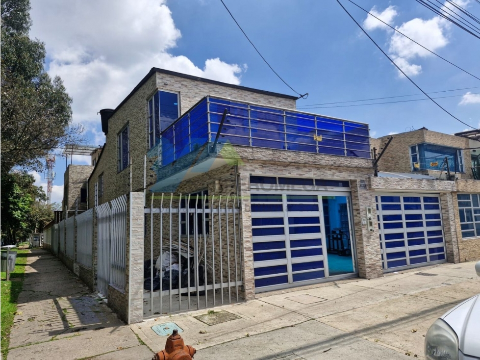 Casa en venta en Modelia Occidental, Bogotá · foto 2 de 24