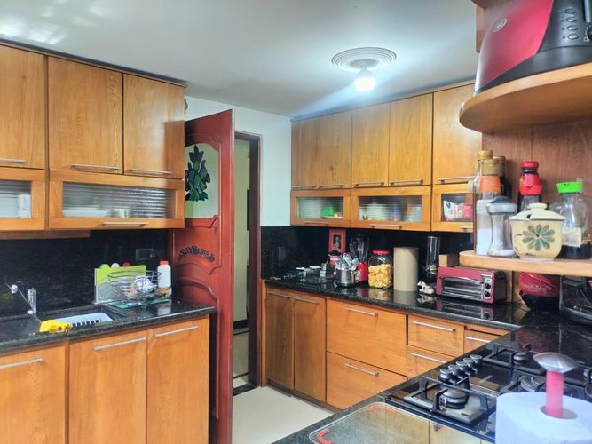 Casa de 3 alcobas en venta en El Poblado, Medellín, 230 m² · foto 8 de 20