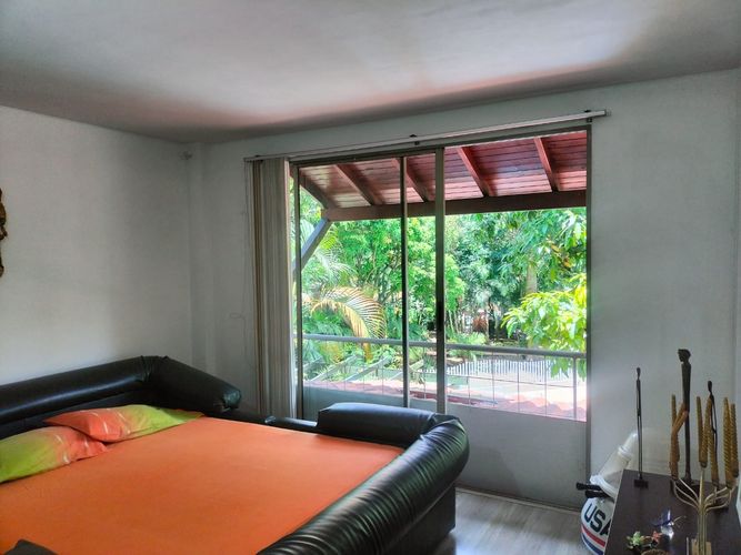 Casa de 3 alcobas en venta en El Poblado, Medellín, 230 m² · foto 9 de 20