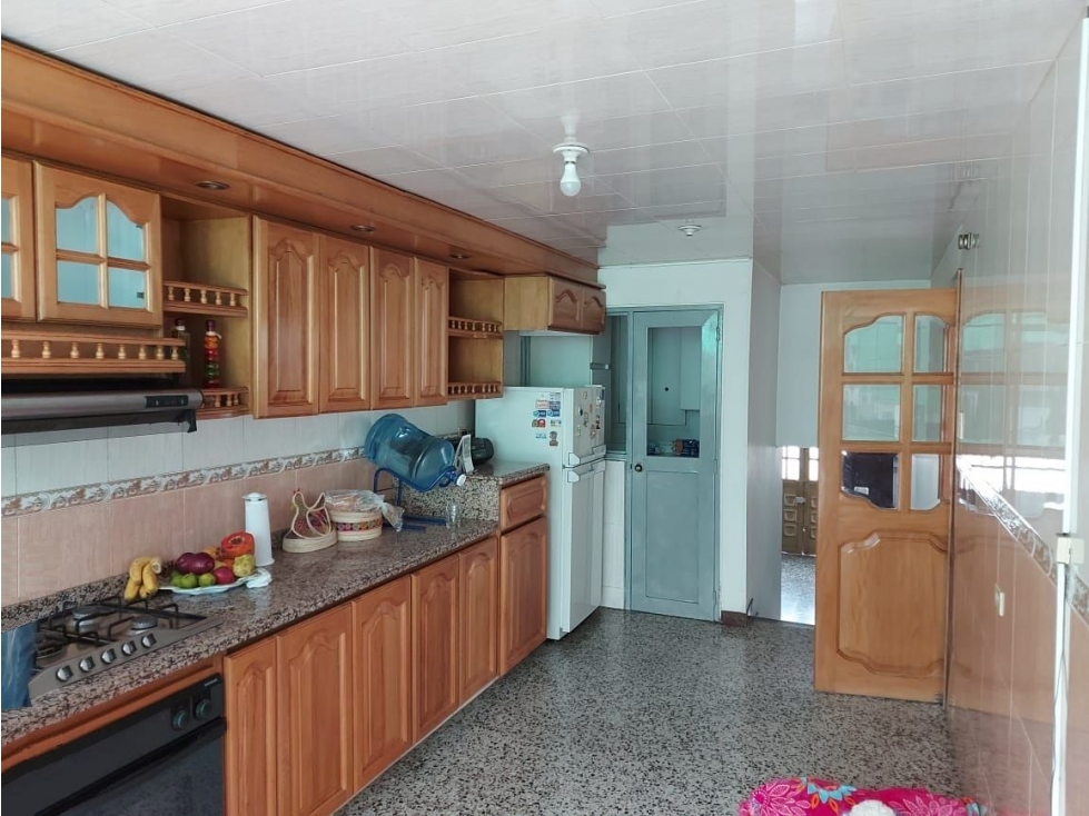 Casa en venta en La Castellana, Bogotá · foto 10 de 24