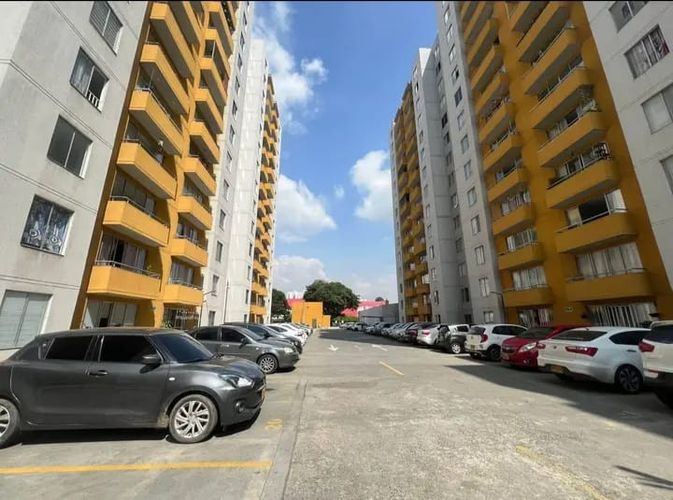 Apartamento de 3 alcobas en venta en El Guabito, Cali, 53 m² · foto 2 de 24