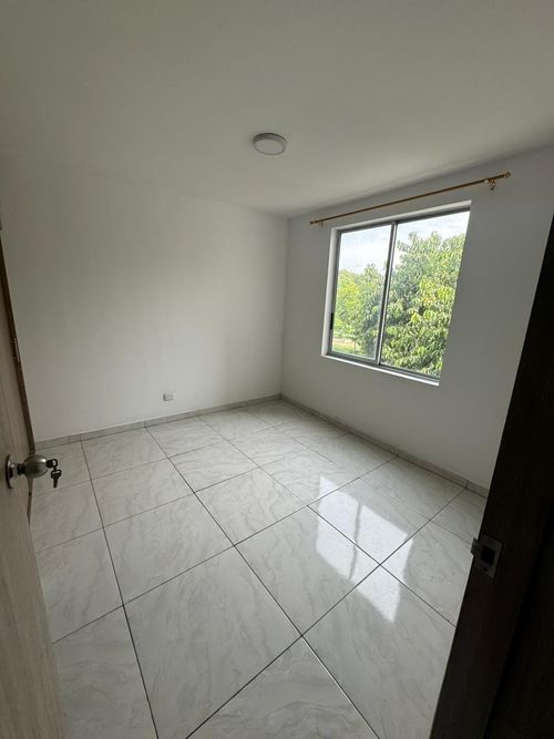 Apartamento de 3 alcobas en venta en El Guabito, Cali, 53 m² · foto 10 de 24