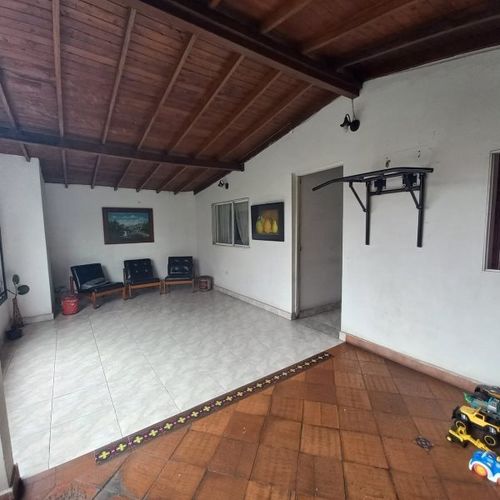 Apartamento de 3 alcobas en venta en San Bernardo, Medellín, 111 m² · foto 16 de 18