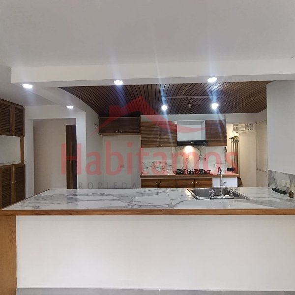 Apartamento en arriendo en El Tesoro, Medellín · foto 6 de 17