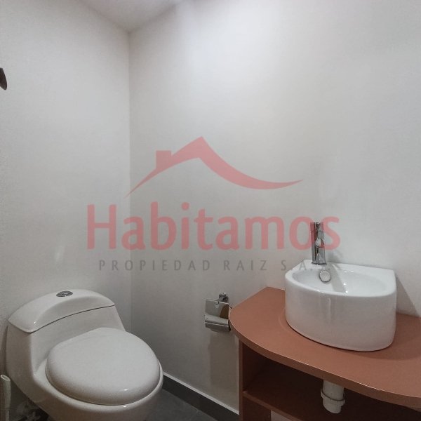 Apartamento en arriendo en El Tesoro, Medellín · foto 10 de 17