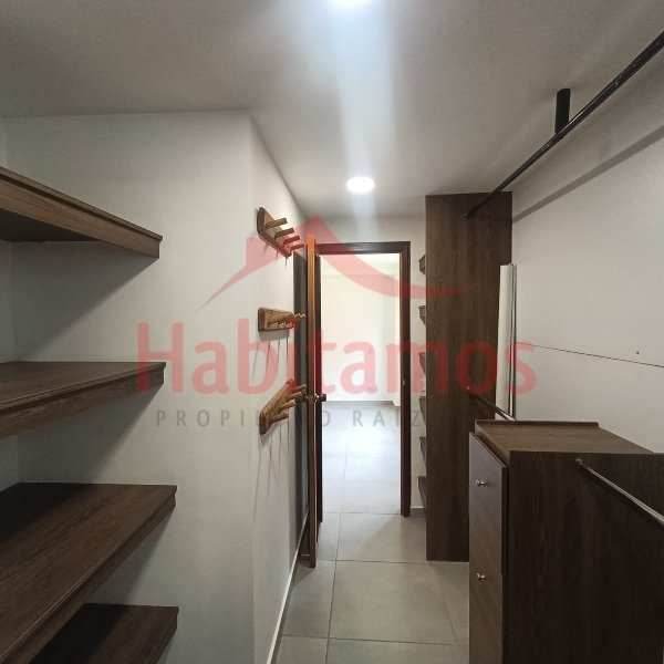 Apartamento en arriendo en El Tesoro, Medellín · foto 14 de 17