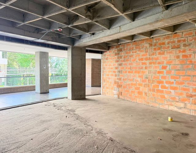 Local en venta en El Poblado, Medellín, 82 m² · foto 7 de 10