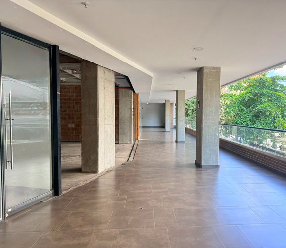 Local en venta en El Poblado, Medellín, 82 m² · foto 6 de 10