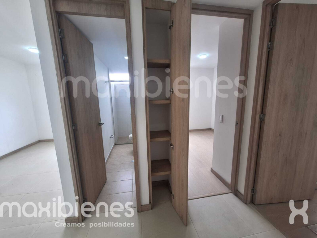 Apartamento en venta en Suramérica, Itagüí · foto 5 de 14