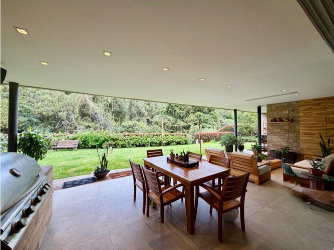 Casa de 4 alcobas en venta en San Diego, Medellín, 465 m² · foto 7 de 15