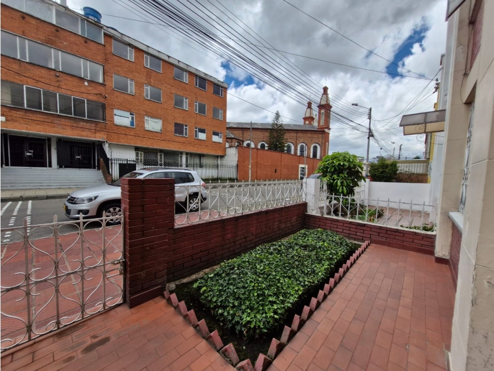 Casa en venta en Muequeta, Bogotá · foto 3 de 24