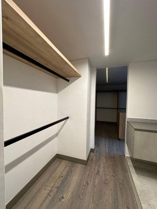 Apartamento de 3 alcobas en venta en Las Lomas No.1, Medellín, 340 m² · foto 23 de 24