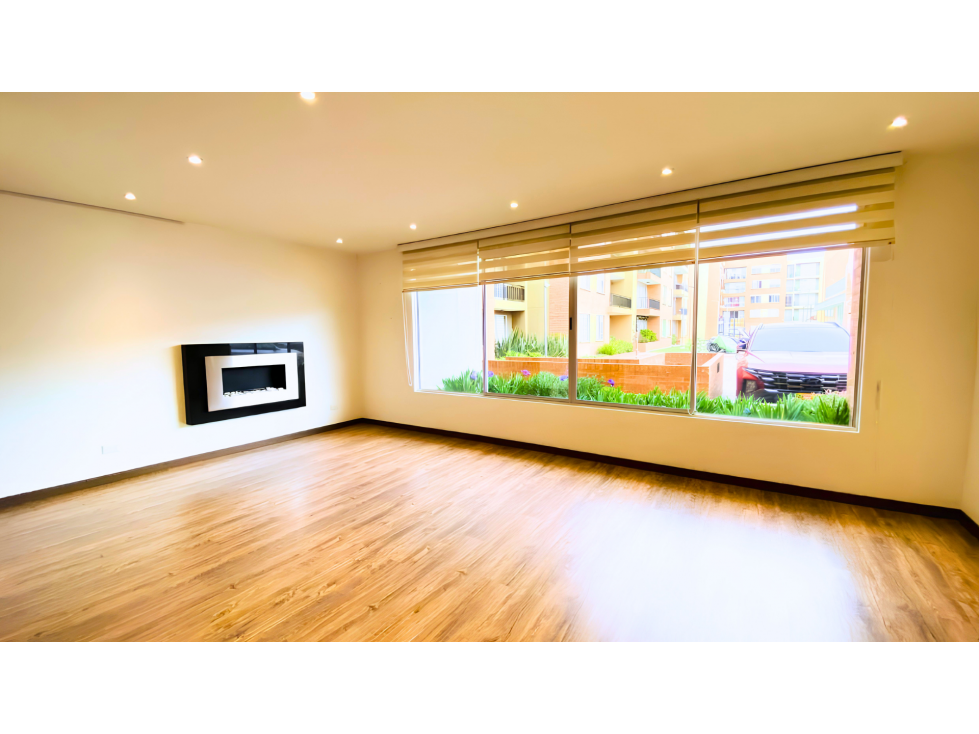 Apartamento en venta en Centro Historico, Chía · foto 3 de 24