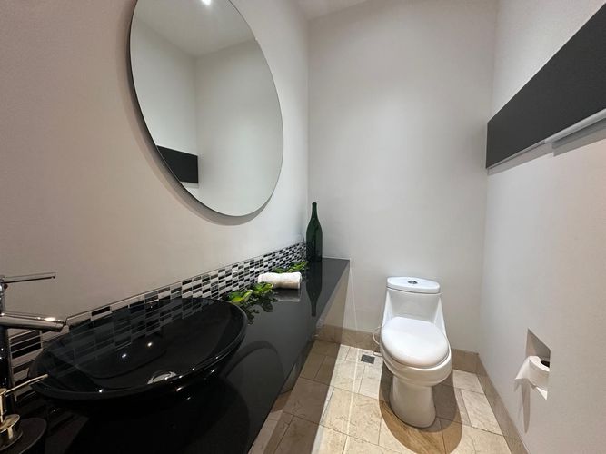 Apartamento de 3 alcobas en arriendo en El Poblado, Medellín, 230 m² · foto 10 de 20