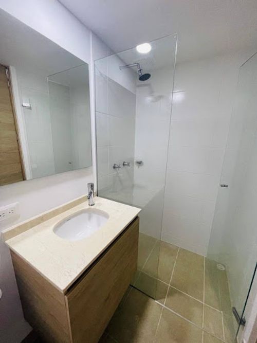 Apartamento de 2 alcobas en arriendo en Los Colegios, Rionegro, 68 m² · foto 10 de 20
