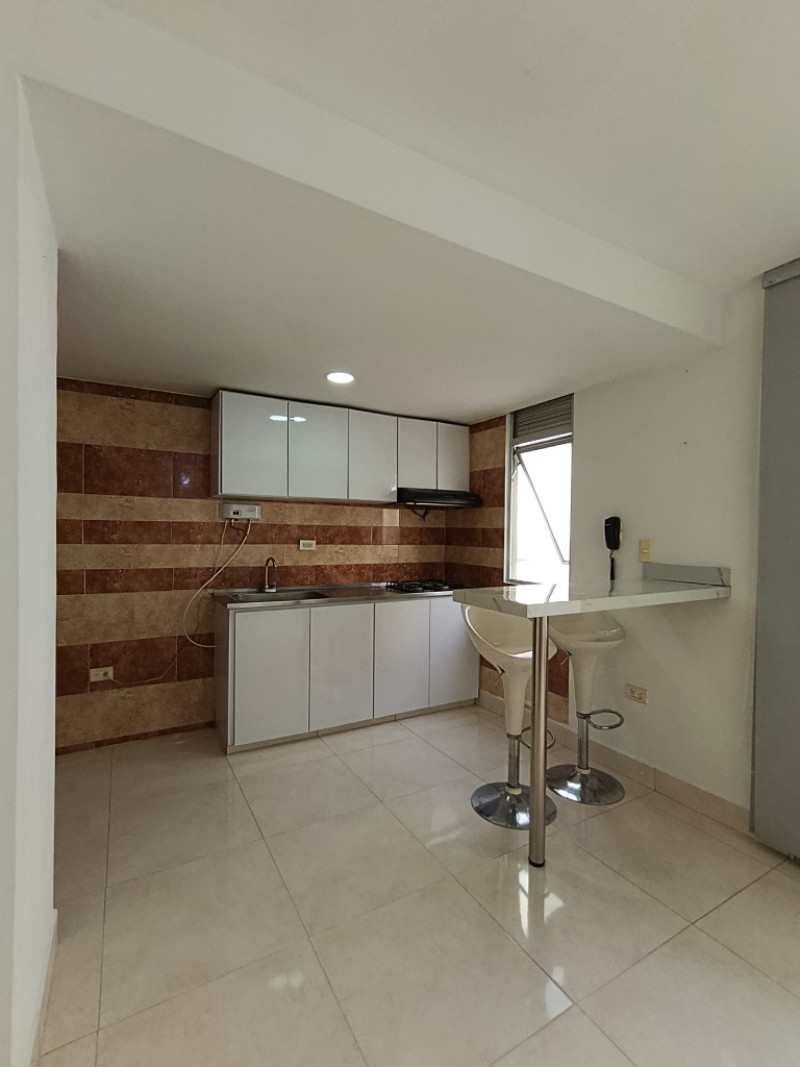 Apartamento en venta en Prados Del Este, Cúcuta · foto 2 de 11