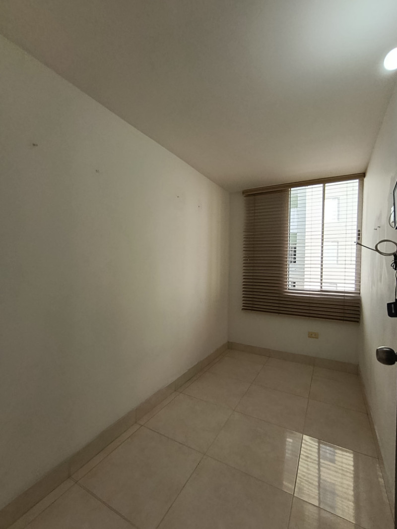 Apartamento en venta en Prados Del Este, Cúcuta · foto 3 de 11