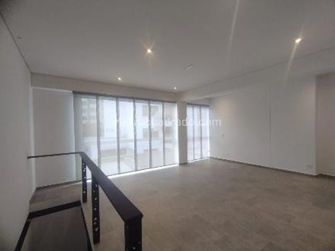 Apartaestudio en venta en Pinares, Pereira, 74 m² · foto 7 de 9