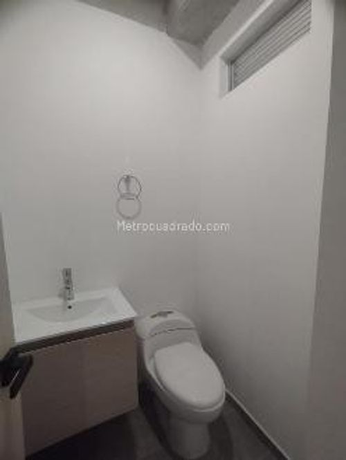 Apartaestudio en venta en Pinares, Pereira, 74 m² · foto 9 de 9