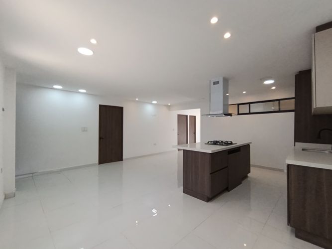 Casa de 3 alcobas en venta en El Contento, Cúcuta, 84 m² · foto 2 de 8